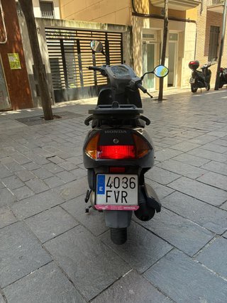 Honda Lead 100