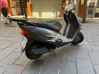 Honda Lead 100