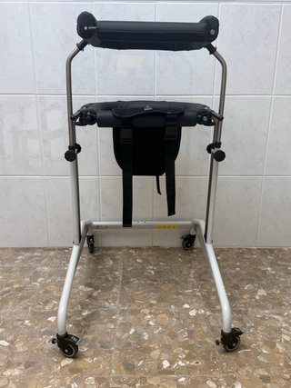 Andador para personas mayores