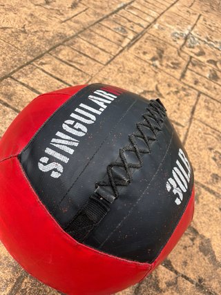 Balón Medicinal Singular WOD 30 lb
