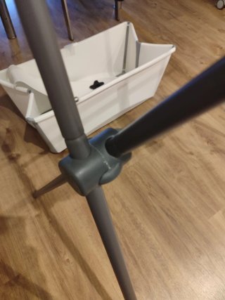 Bañera Stokke con soporte y adaptador