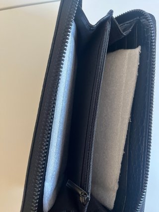 Cartera Sfera negra efecto piel cocodrilo