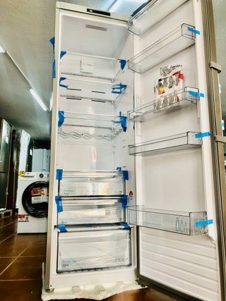 Frigorífico 1 puerta NO FROST Nuevo con tara