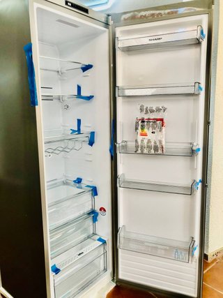 Frigorífico 1 puerta NO FROST Nuevo con tara