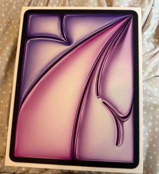 iPad Air 13 M3 lila