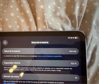 iPad Air 13 M3 lila