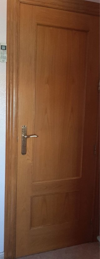 Puerta de roble macizo con cristal