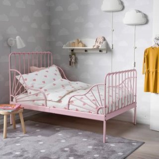 Cama infantil rosa Ikea. Tengo dos unidades.