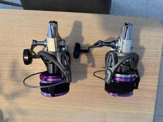 Pareja carretes Vercelli Oxigen SK y funda.