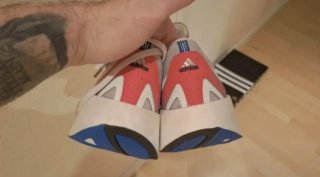 Adidas Adizero 47/3 -equivale a una 46