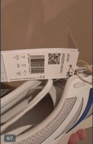 Adidas Adizero 47/3 -equivale a una 46