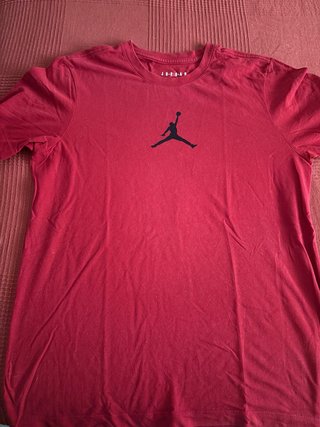 Camiseta Jordan Roja