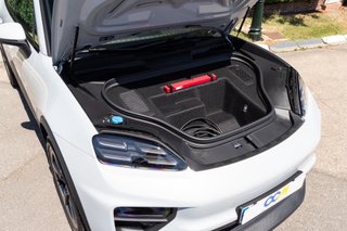 Porsche Macan 4
