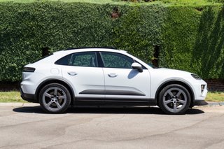 Porsche Macan 4