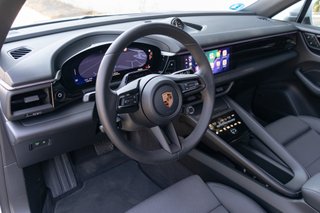 Porsche Macan 4