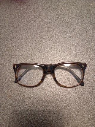 Occhiali vintage marrone scuro