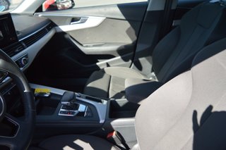 AUDI A4 S line 30 TDI S tronic