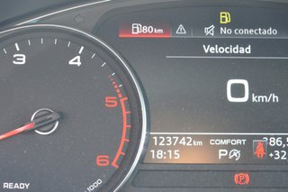 AUDI A4 S line 30 TDI S tronic