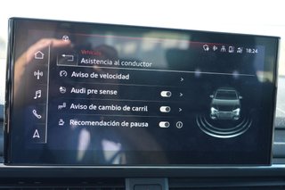 AUDI A4 S line 30 TDI S tronic