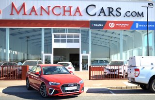 AUDI A4 S line 30 TDI S tronic