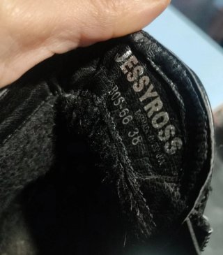 Botas de plataforma negras con cordones
