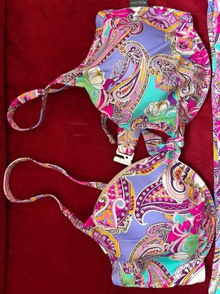 Bikini fantasia viola e fucsia
