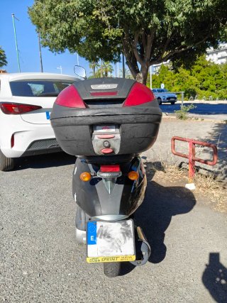 Daelim Besbi 125 Moto Scooter