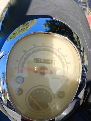 Daelim Besbi 125 Moto Scooter