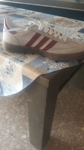 Adidas Deportivas Beige/Marrón Nuevas