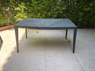 Mesa de exterior negra/gris