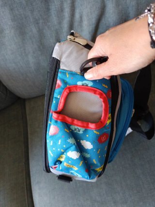 Troba portátil infantil azul con gato
