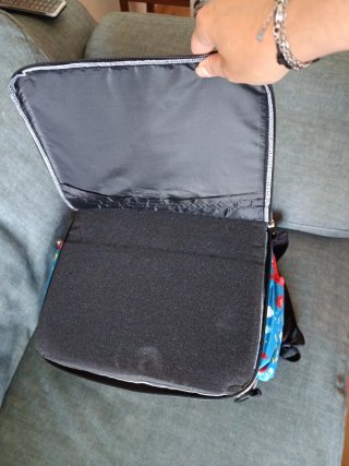 Troba portátil infantil azul con gato