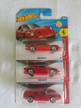Lotto di 13 Hot Wheels Basici Vari Modelli!!!