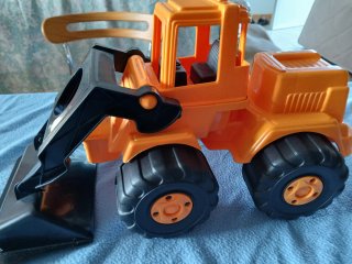 Flotador Rayo McQueen y 2 camiones