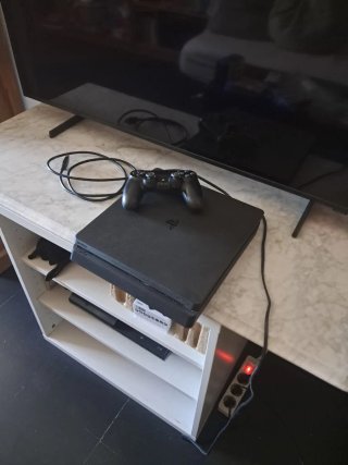 PS4 (PlayStation 4) Negra