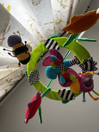 Móvil cuna con peluches