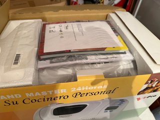 Robot de cocina nuevo en caja