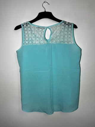 Blusa azul turquesa bordada sin mangas Talla M