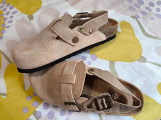 Sandalias tipo Birkenstock Beige