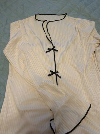 Pijama mujer beige y negro