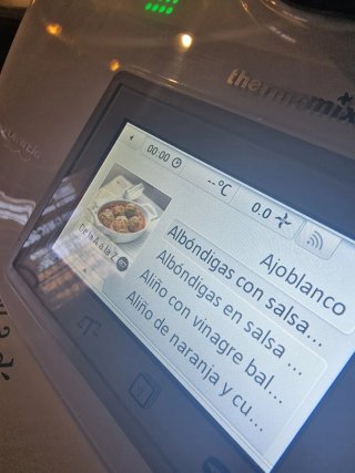 Thermomix TM5 con accesorios