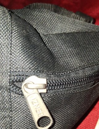 Bolso Riñonera BENZI Negro