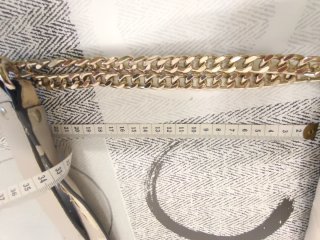 Bolso Guess Beige y Dorado