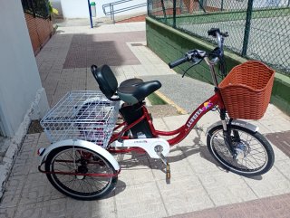 Triciclo Eléctrico Plegable Rojo