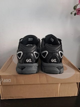 ASICS GEL-NYC Negro/Plata