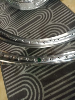Llantas AKRONT / MORAD . 21"/160