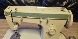 Máquina de coser Singer 258