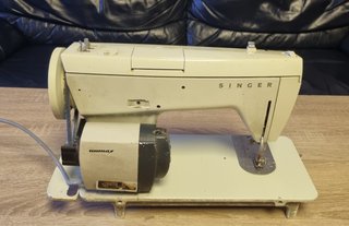 Máquina de coser Singer 258