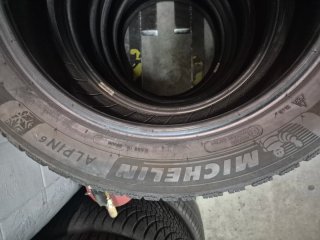 Michelin Alpine 215/55 R17 Invierno