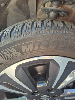 Michelin Alpine 215/55 R17 Invierno